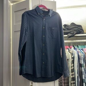 Vineyard Vines shirt